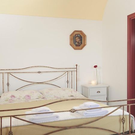Agriturismo Masseria Calongo Чистернино Екстериор снимка