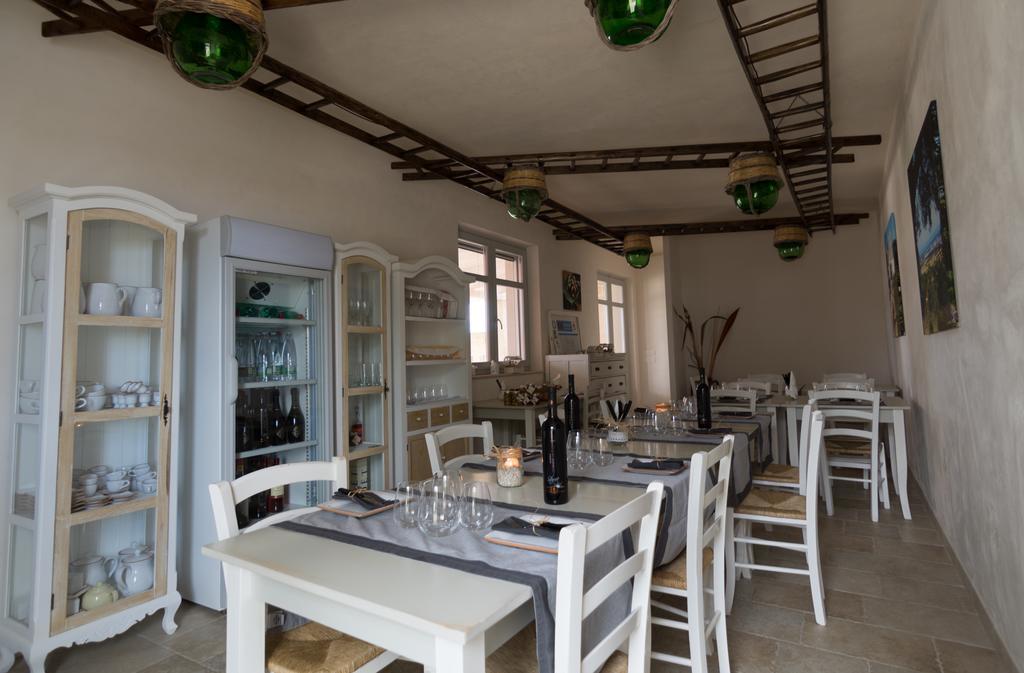 Agriturismo Masseria Calongo Чистернино Екстериор снимка